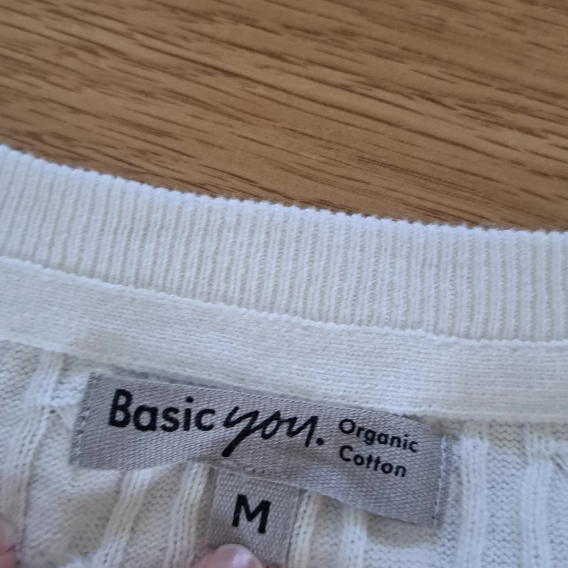 Vit kabelstickad kofta Basic You - 2