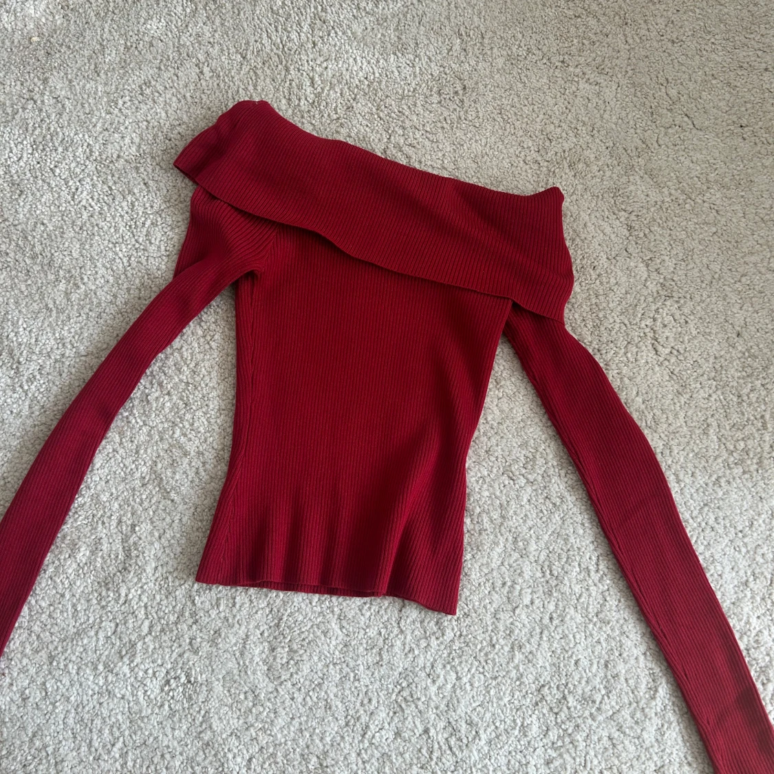 Röd offshoulder ribbad topp - 1