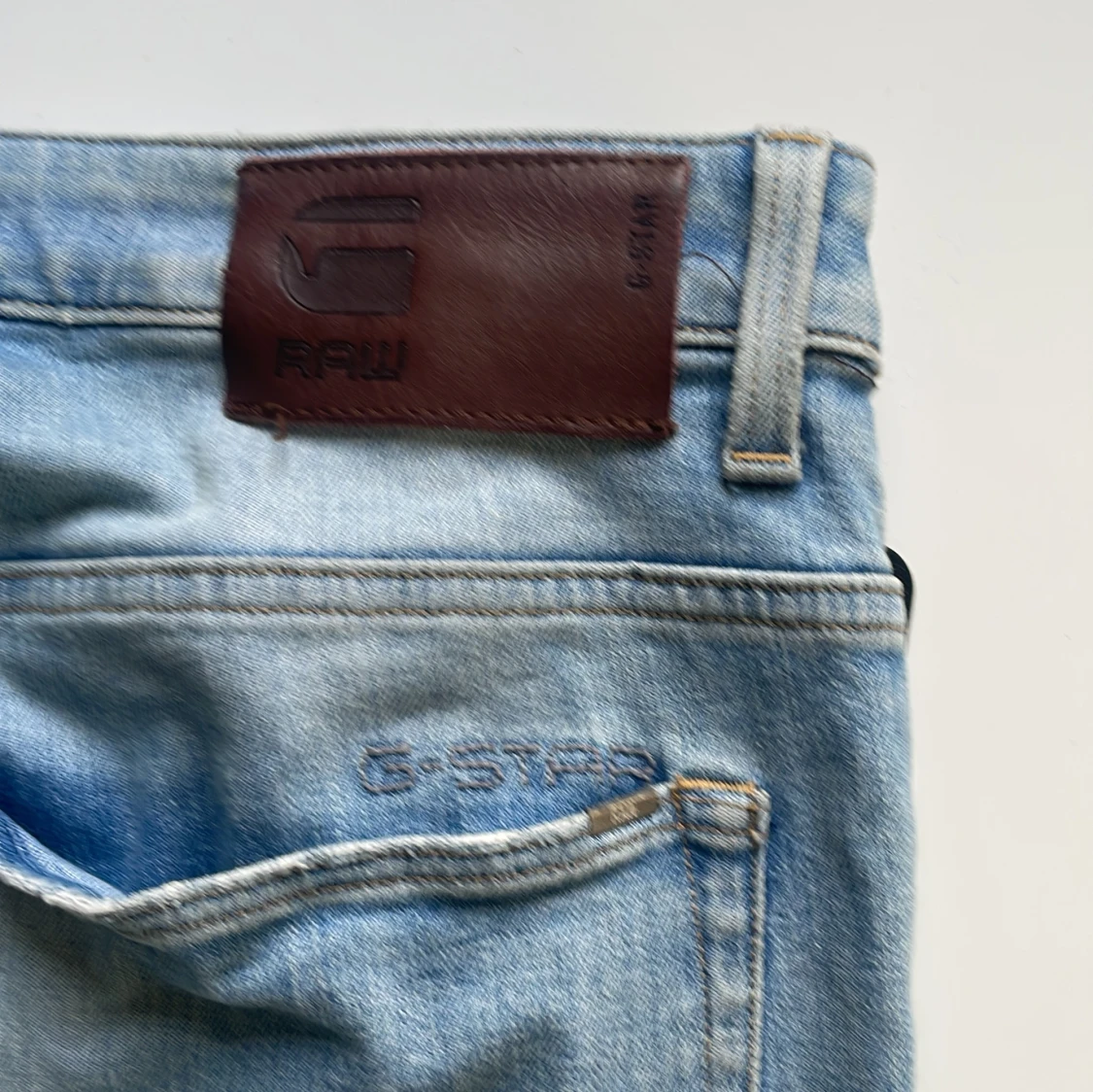 Ljusblå jeansbyxor från G-Star RAW - 4