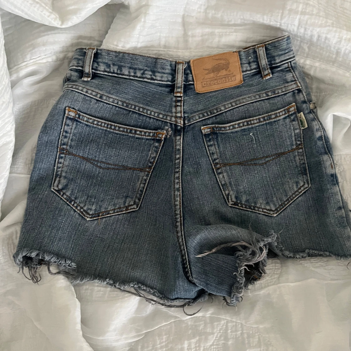 Blå jeansshorts från Crocodile - 1