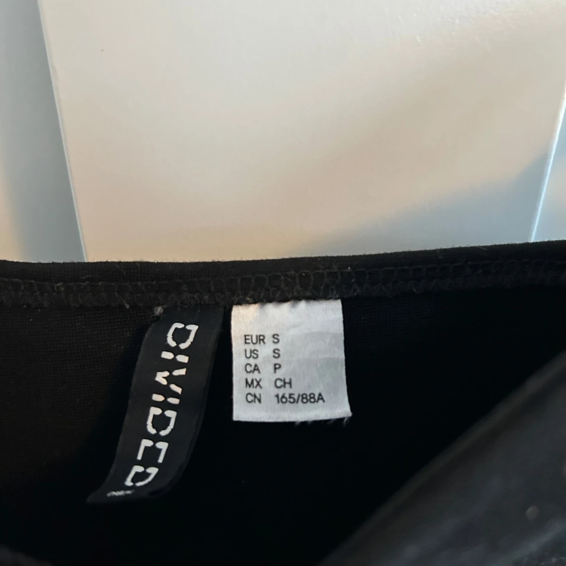 Svart korsettopp från H&M Divided - 2