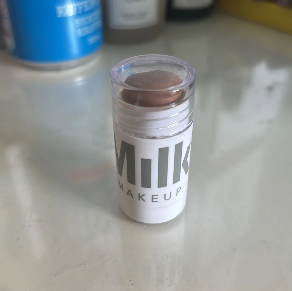 Milk Makeup Matte Bronzer Stick i nyansen Baked
