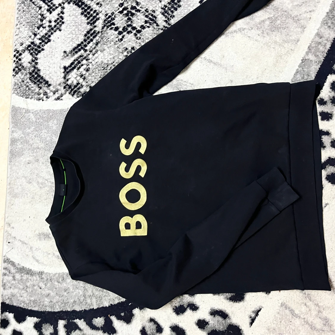 Svart sweatshirt från BOSS - 1