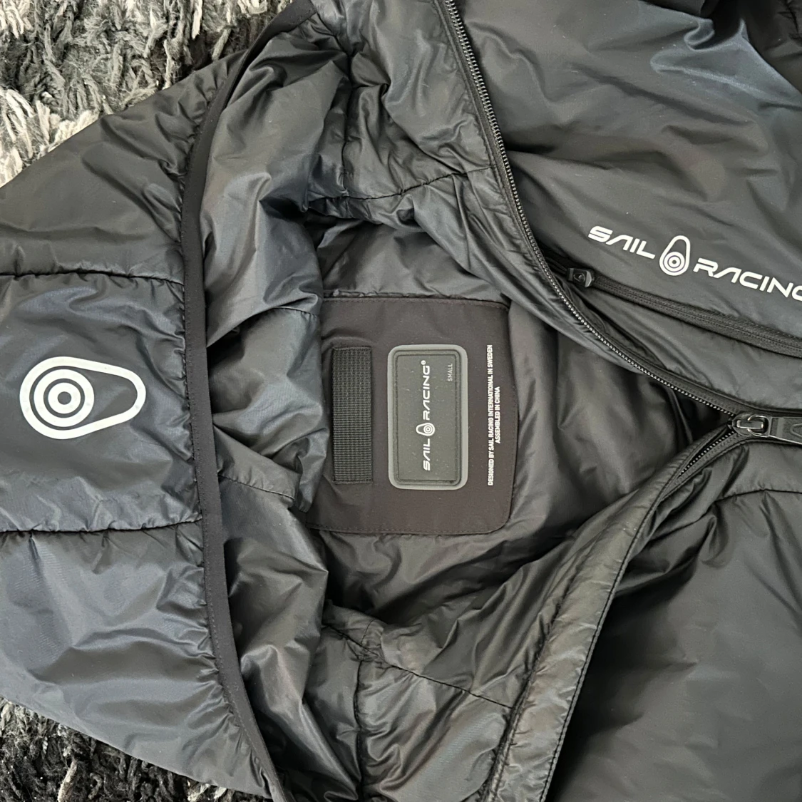 Svart hybridjacka från Sail Racing - 1