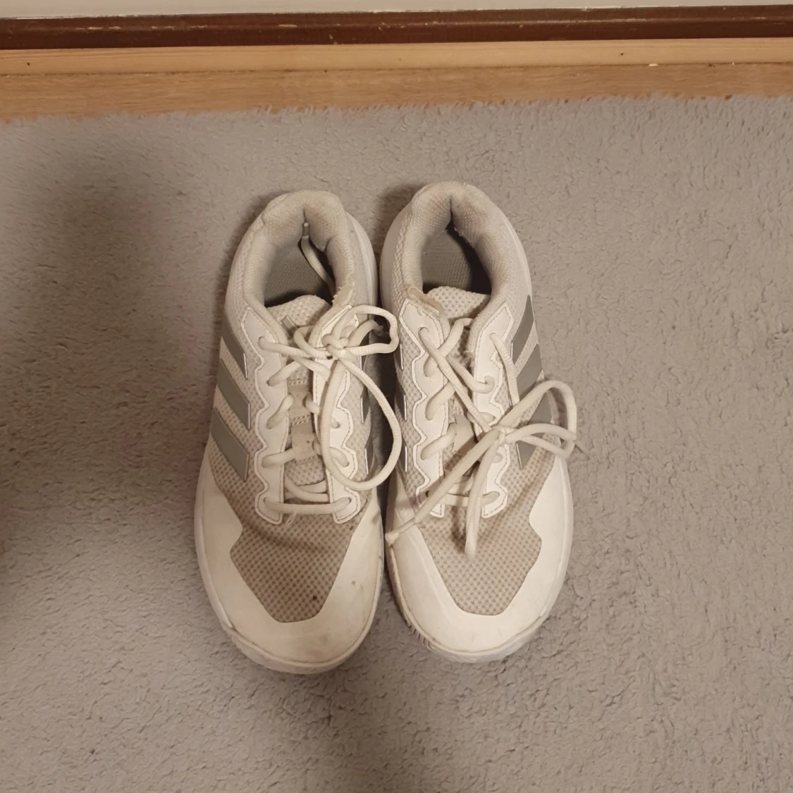 Vita Adidas sneakers strl 39