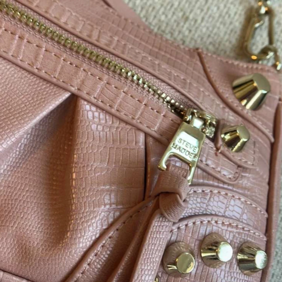 Rosa axelväska från Steve Madden - 2