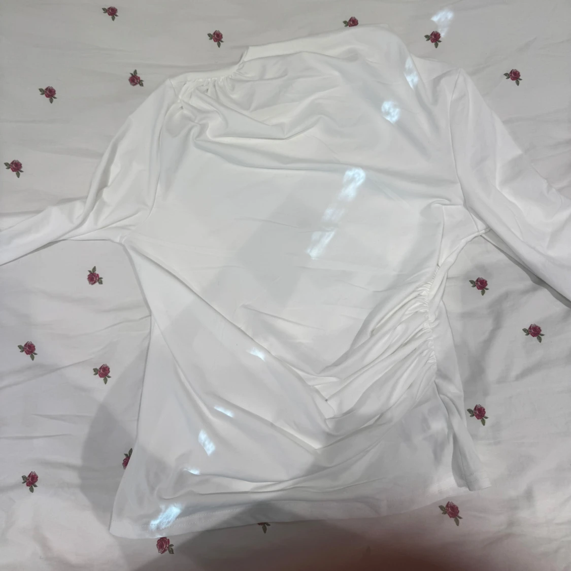 Vit långärmad topp från SHEIN - 1