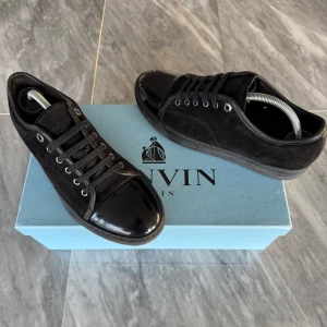 Lanvin skor  - Lanvin skor - Skick: Använda fåtal gånger - Tillbehör: Lanvin dustbag - Nypris: 6000kr - TrendWardrobe