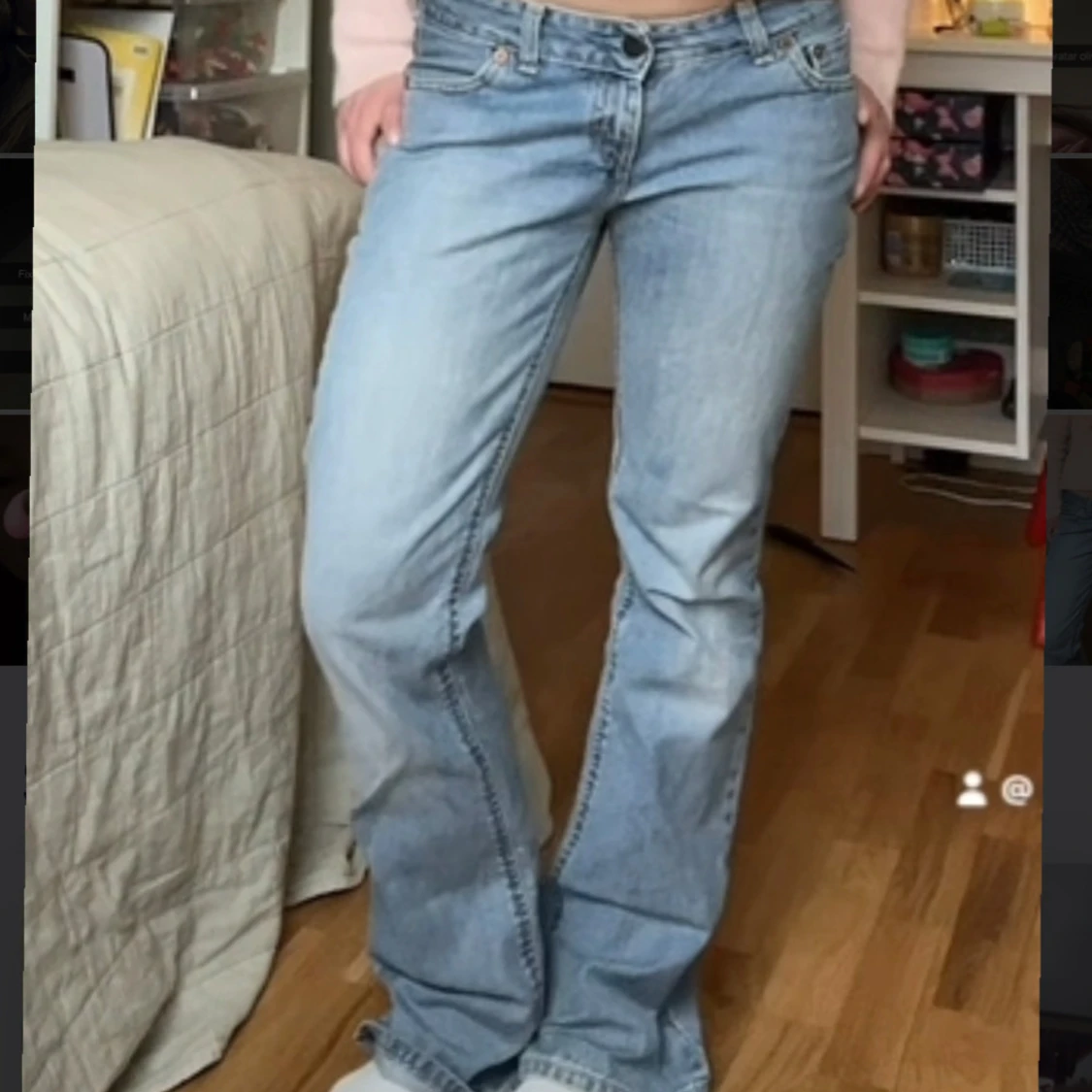 Ljusblå Levis bootcut jeans