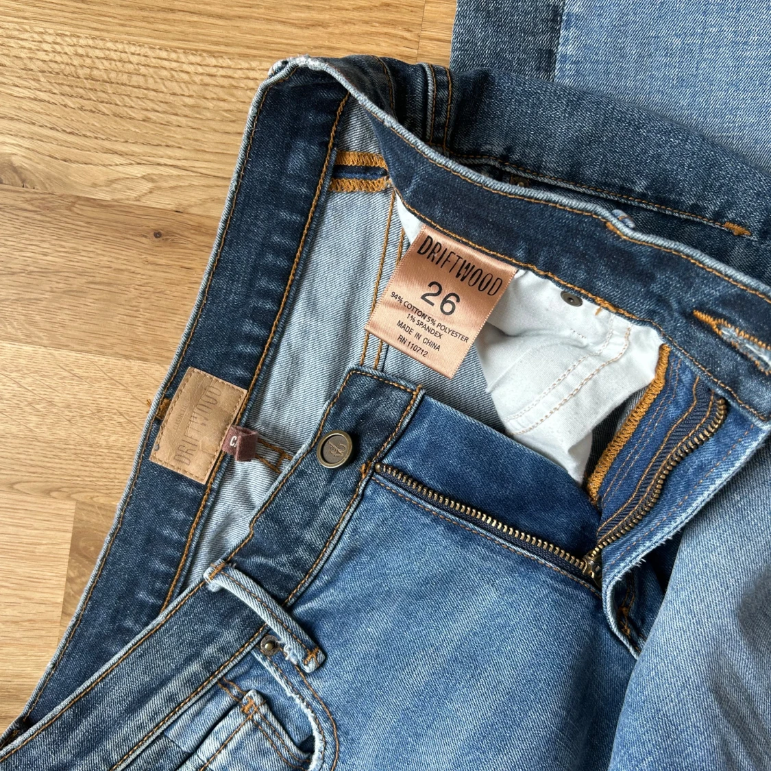 Tvåfärgade Jeans  - 2