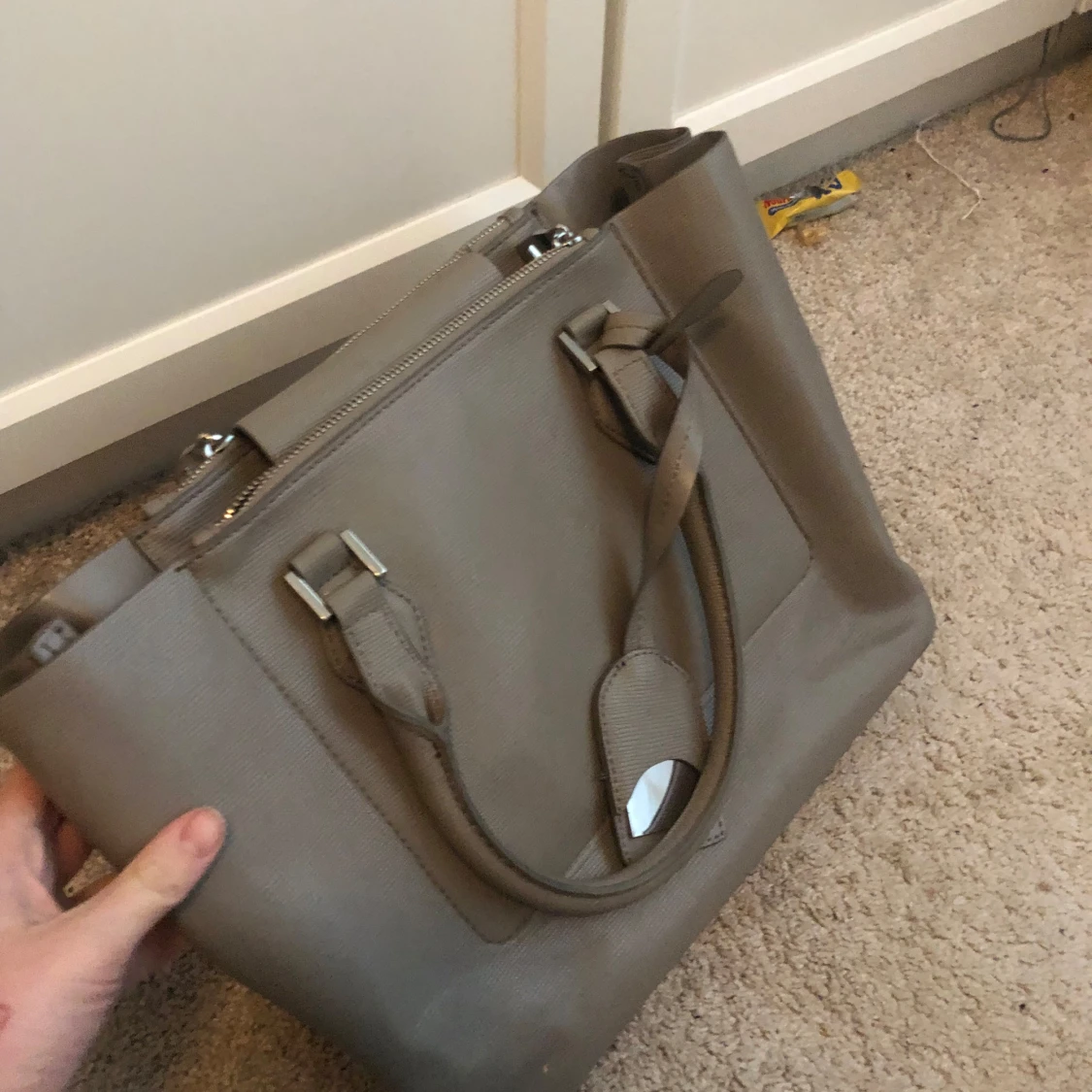 Beige handväska från Zara Basic Collection