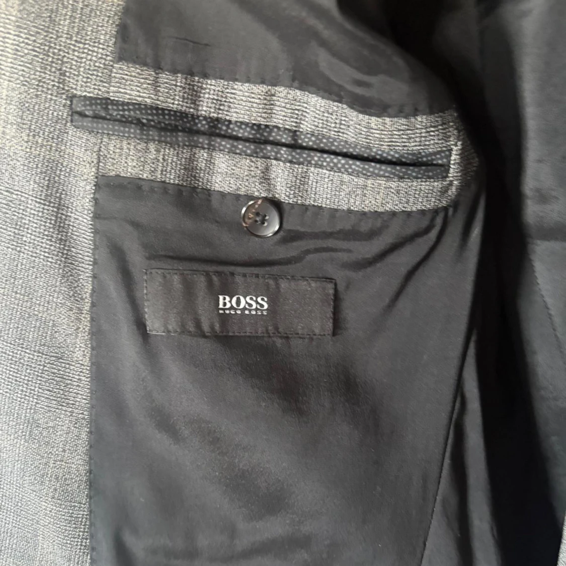 Grå rutig kostymsett från BOSS - 2