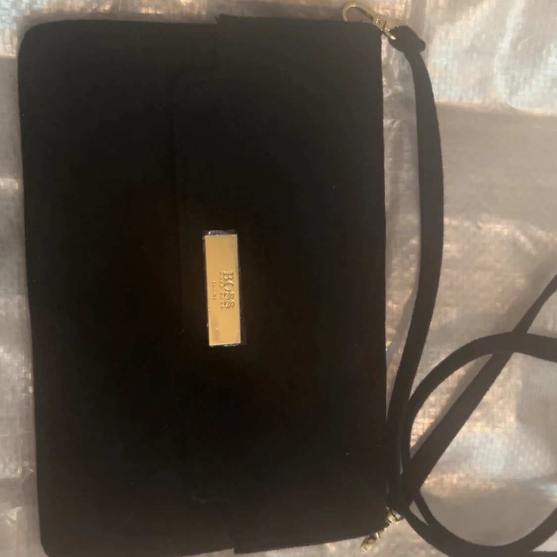 Svart axelväska från Hugo boss