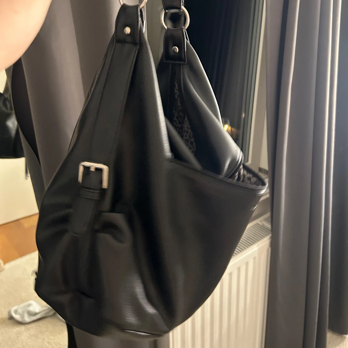 Svart handväska  - 2