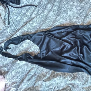 Svart halterneck från Bik Bok - Supersnygg svart halterneck💕