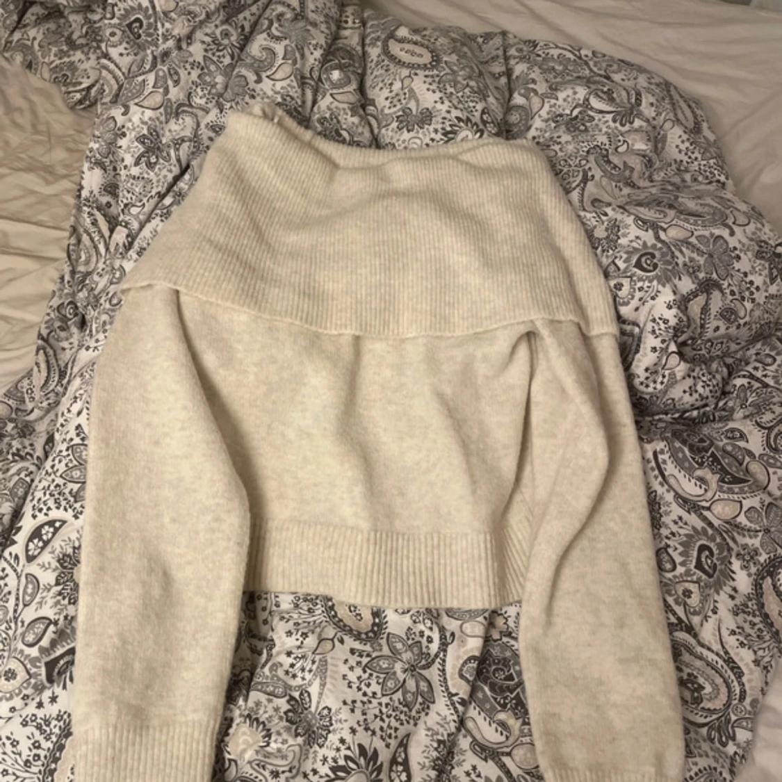 Offshoulder stickad tröja Kappahl XS