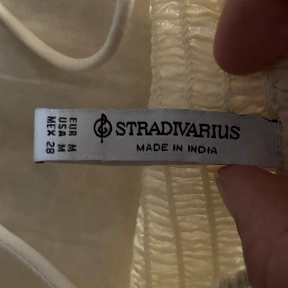 Beige blommig linnetopp Stradivarius - 2