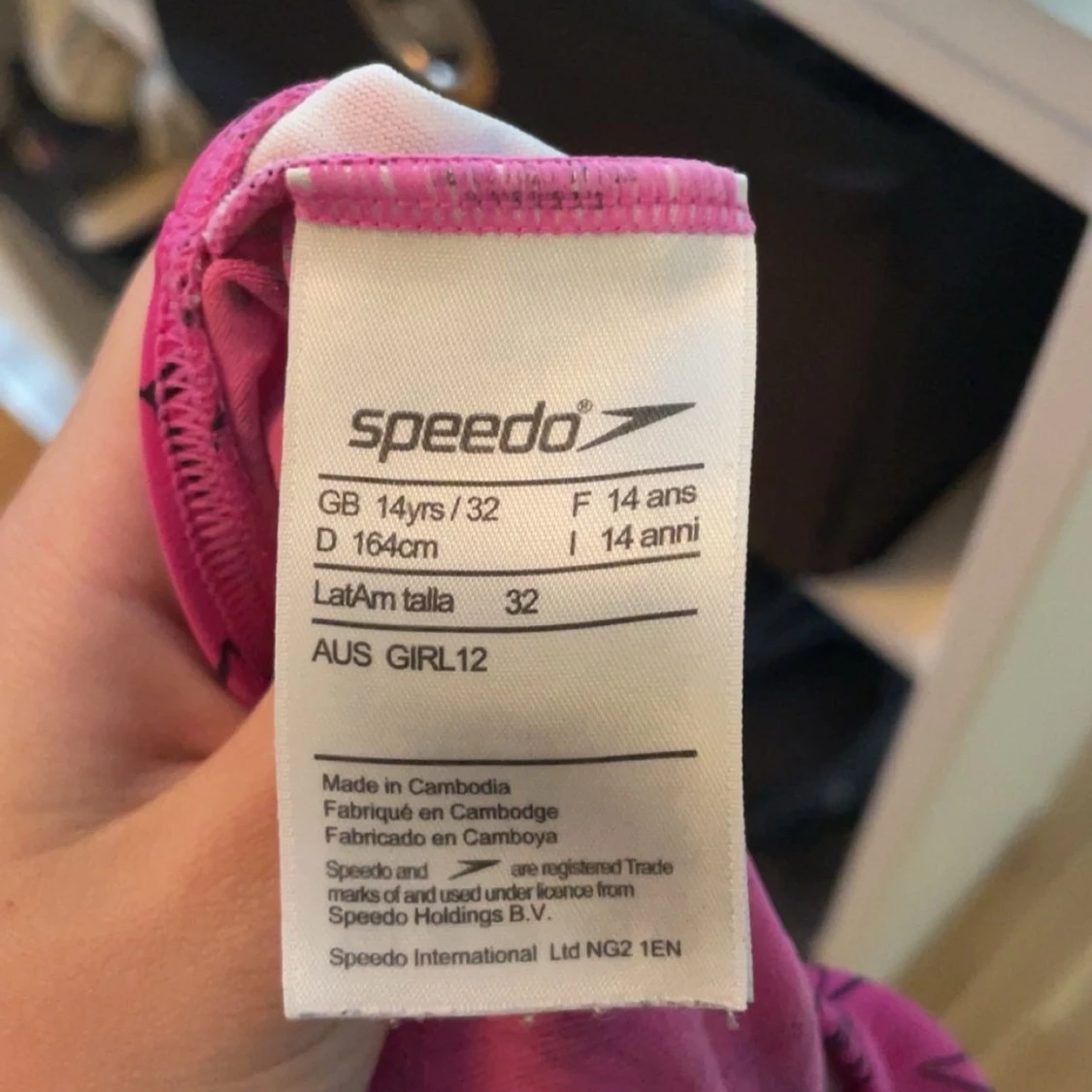 Rosa Speedo baddräkt med grafiskt mönster - 2