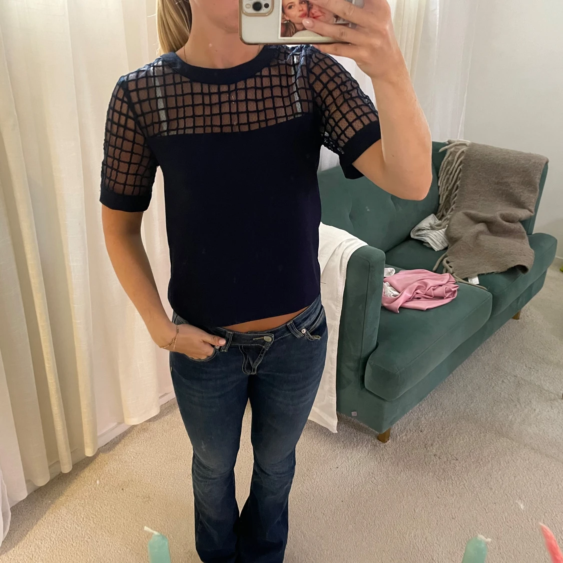 Marinblå blus med rutigt spetsnät - 2