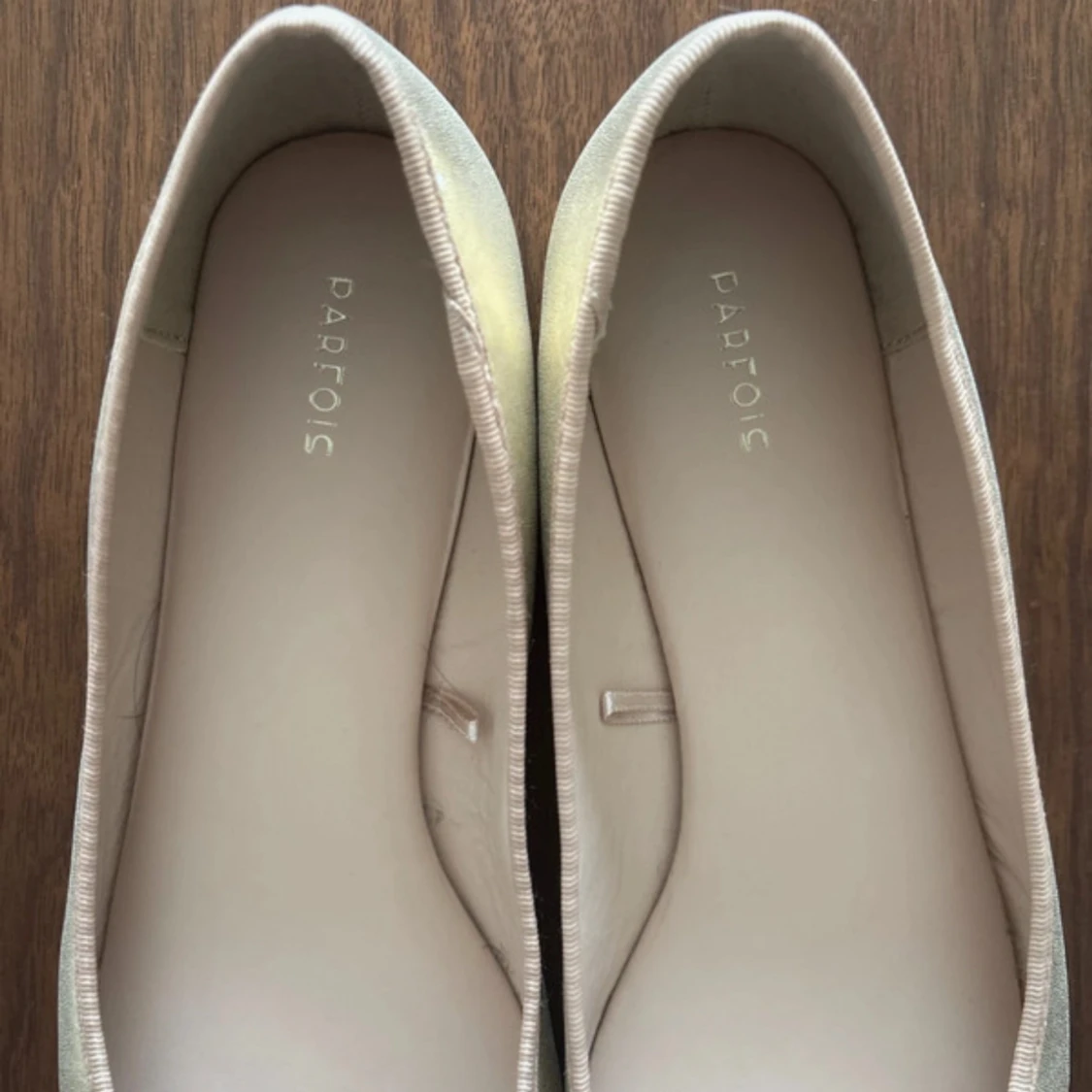 Guldiga ballerinaskor - 1