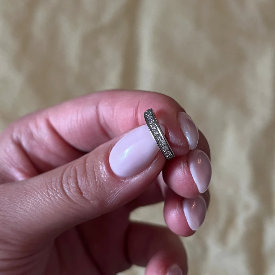 Silverfärgad navelpircing med stenar - 2