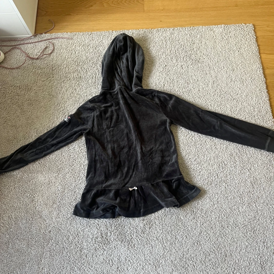 Svart velourjacka Odd Molly med huva - 1