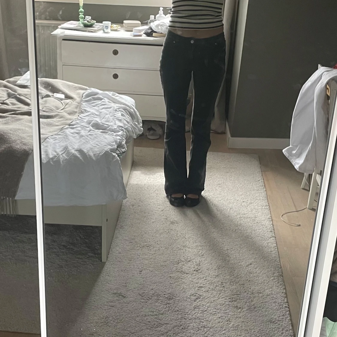 Svarta bootcut jeans med låg midja - 2