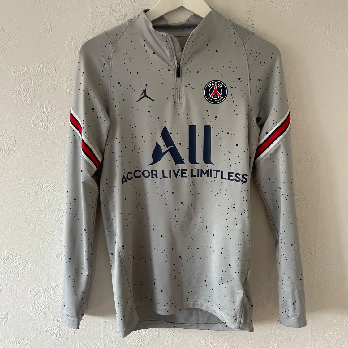 PSG x Jordan grå half zip träningströja - 1