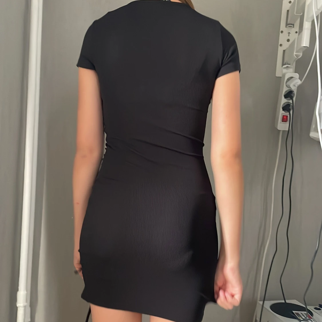 Svart kort klänning Divided H&M XS - 1