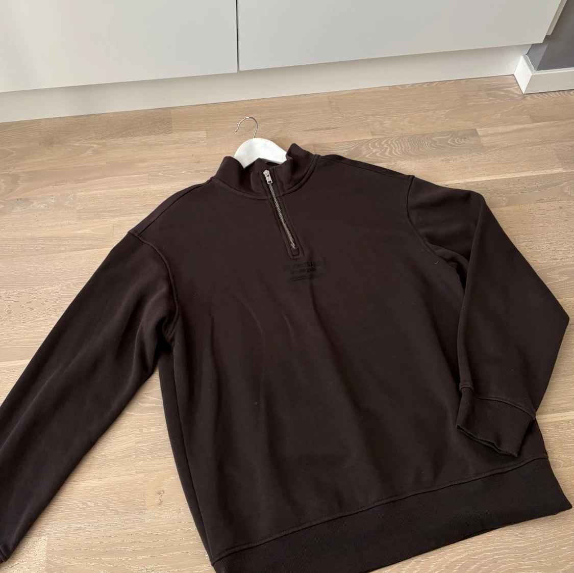 Brun half zip sweatshirt från H&M - 1