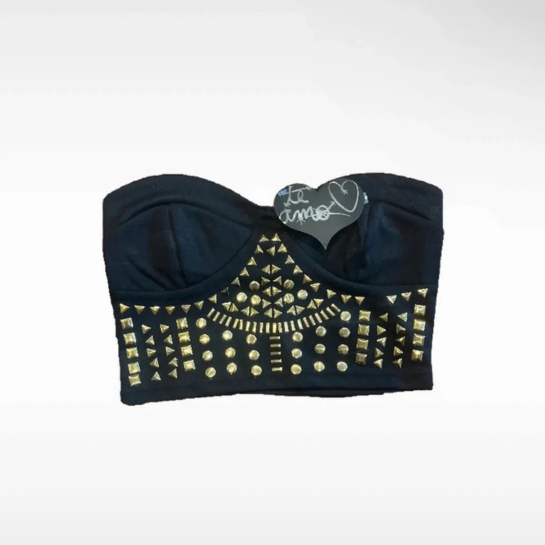 Svart festtopp med nitar