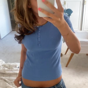 Så sött topp - Aldrig använd, Nyskick. Jätteee söt och perfekt till skolstarten💙💙