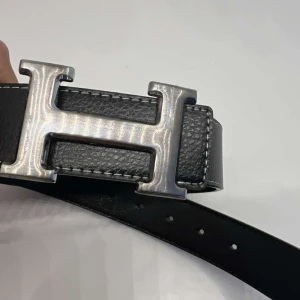 Bälte  - Skriv du vill ha mer info 