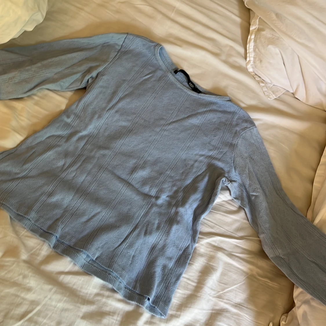 Ljusblå stickad tröja från 157