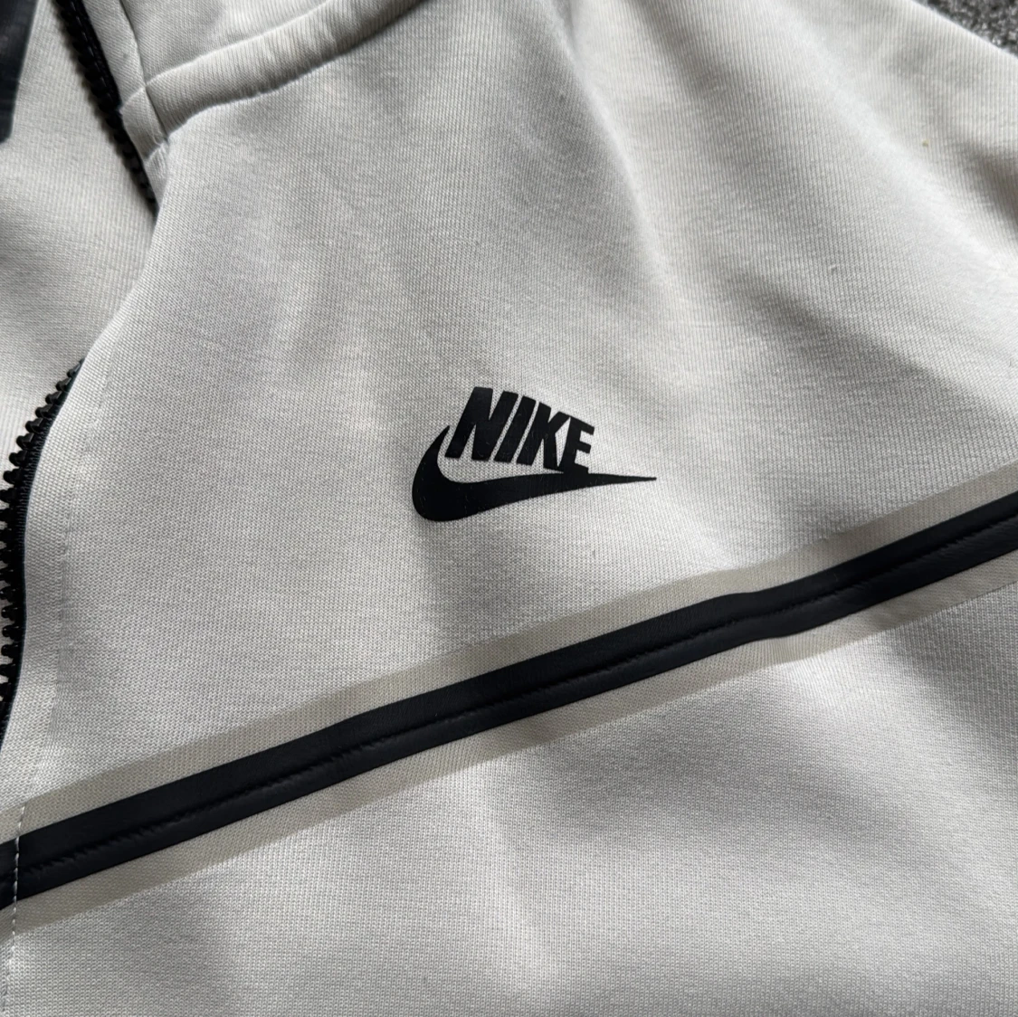 Vit Nike tech med dragkedja L - 3