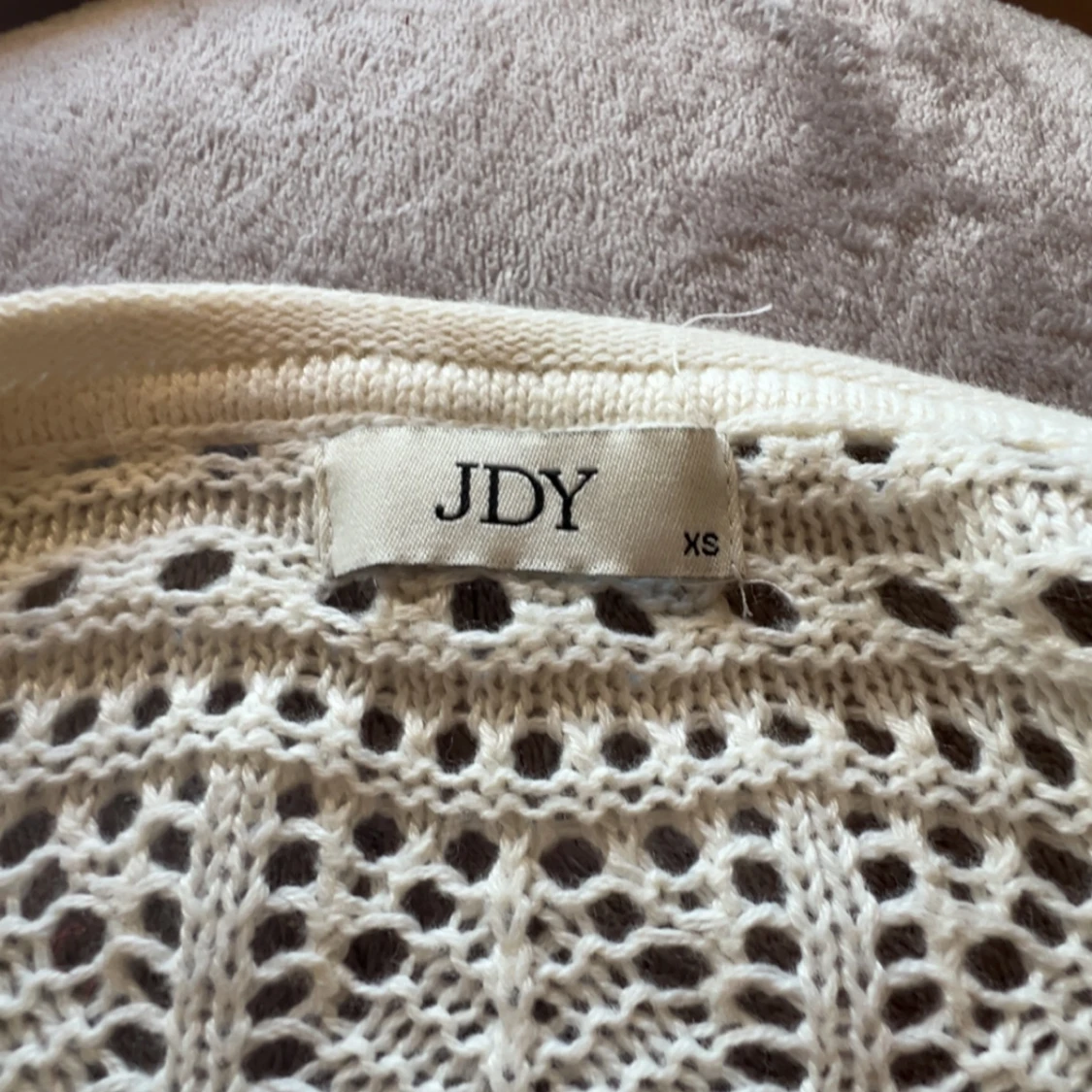 Vit stickad tröja från JDY XS - 2