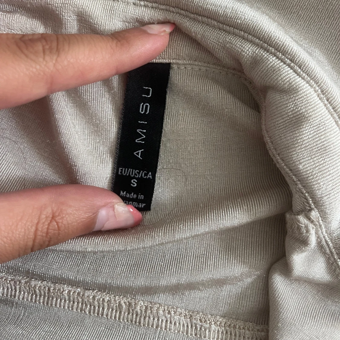 Beige glittrig  långärmad skjorta från Amisu - 3