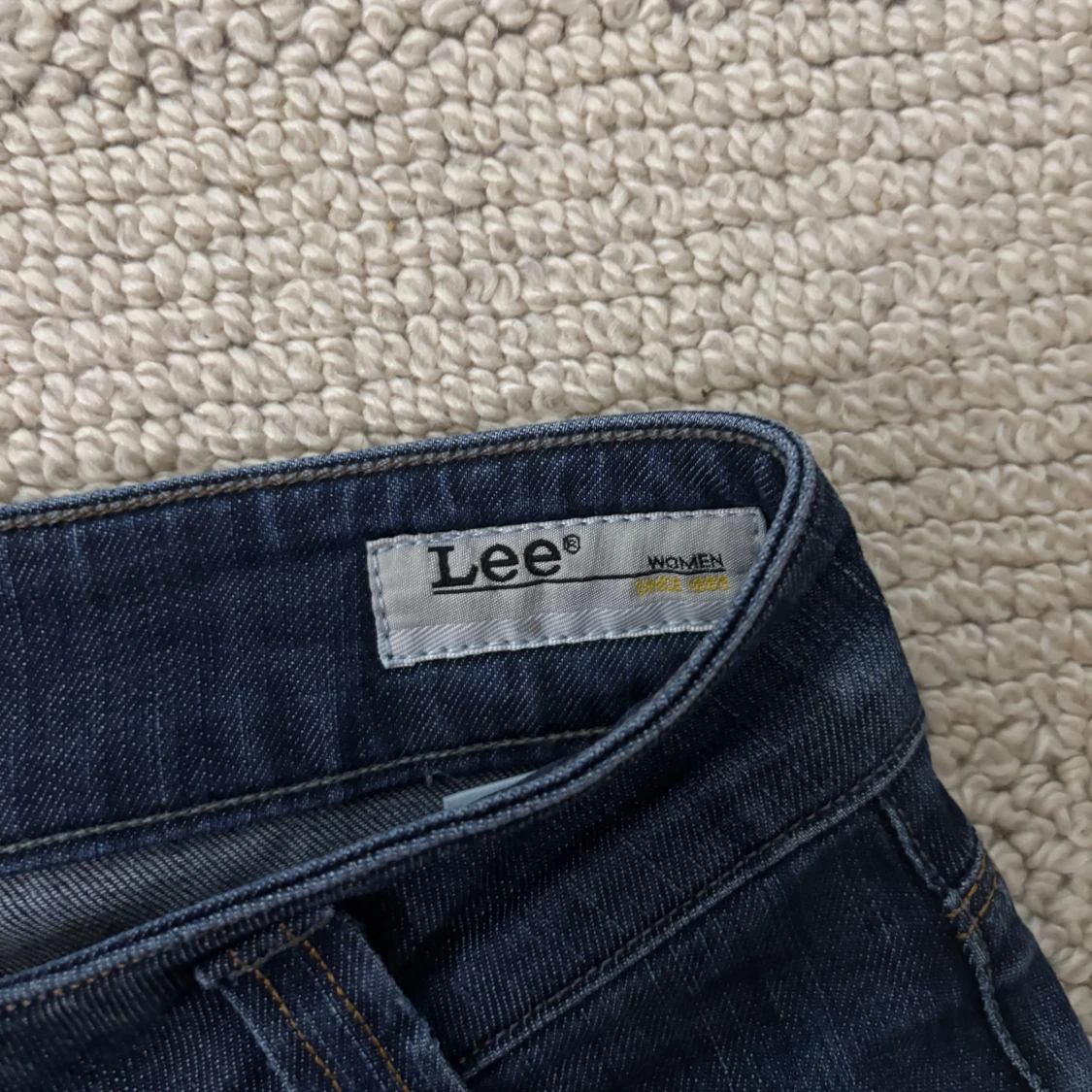 Mörkblå jeans från Lee - 3