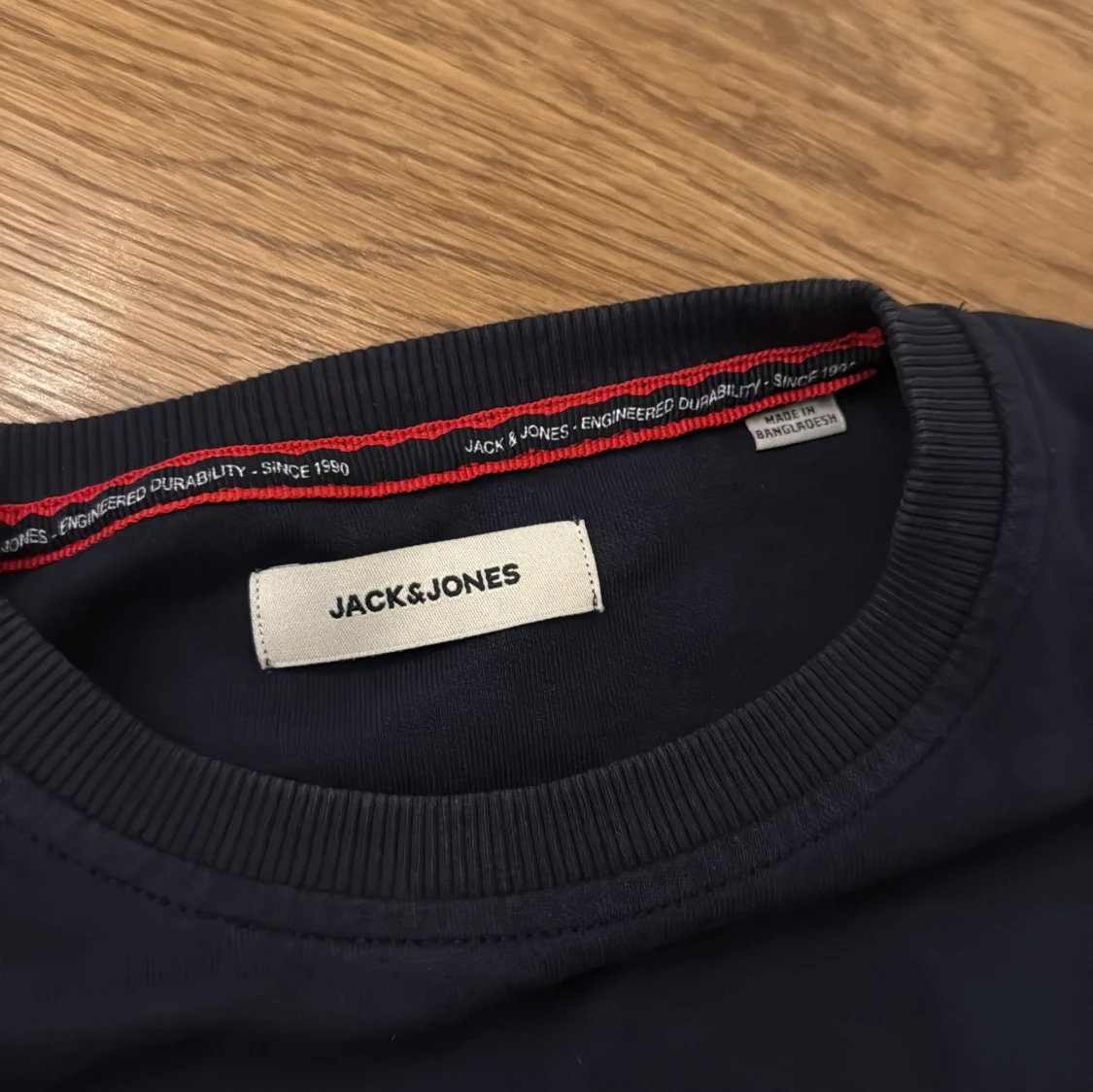 Mörkblå tröja och shorts från Jack & Jones - 2