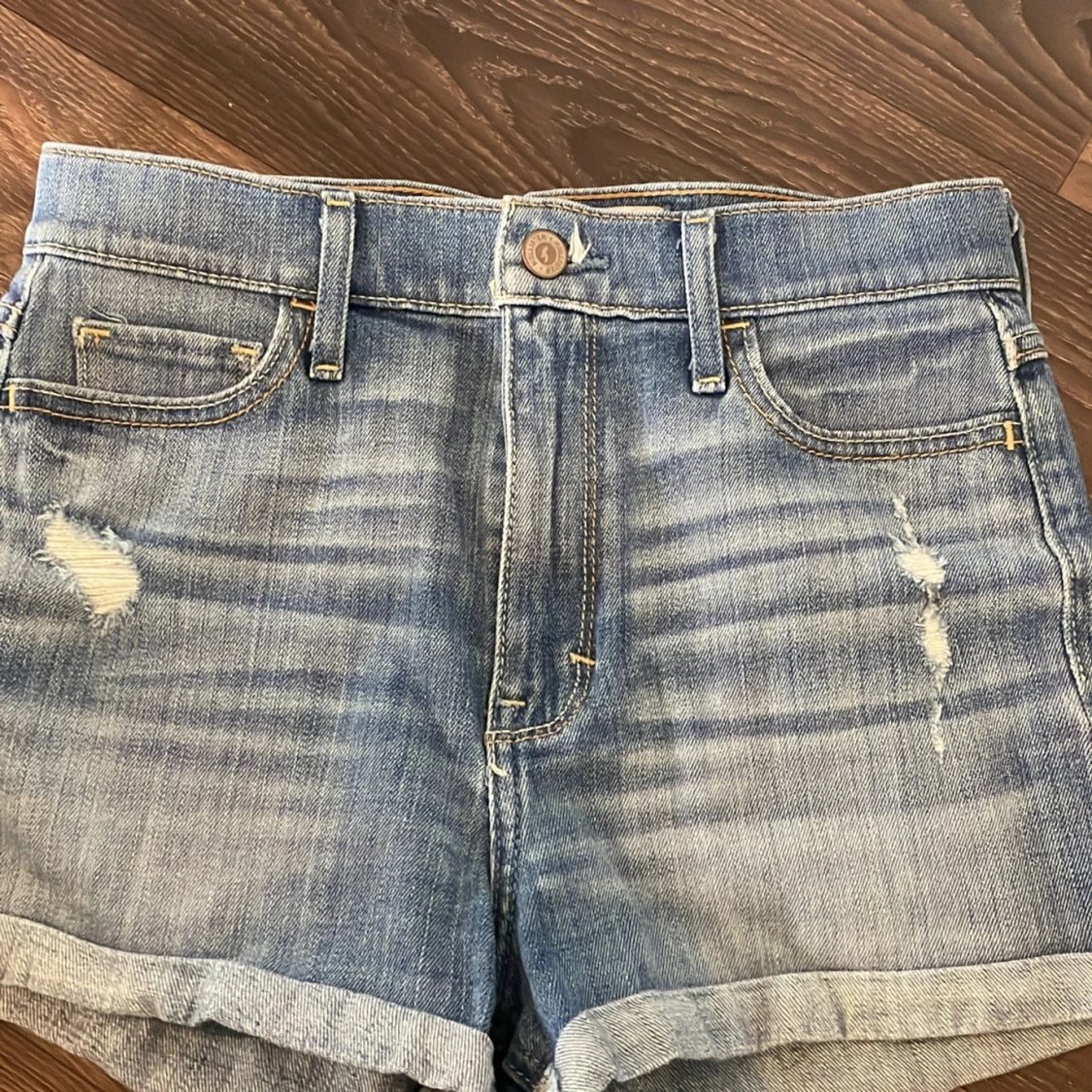 Hollister shorts - 92