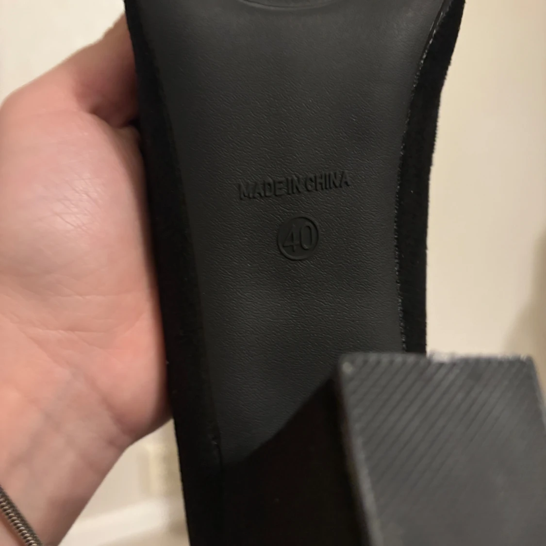 Svarta pumps med klack - 2