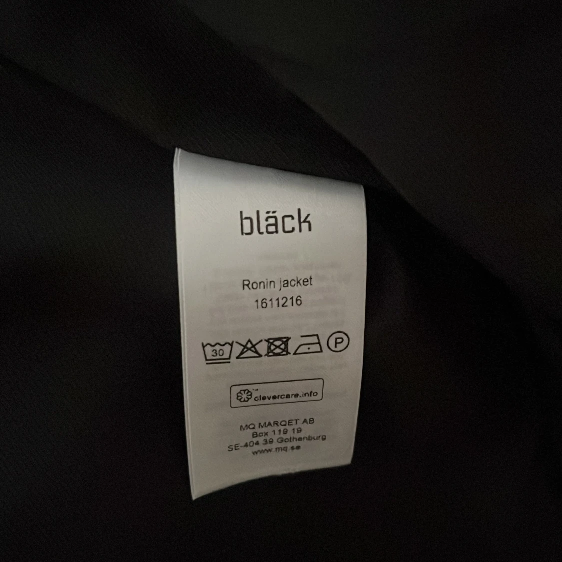 Svart jacka från Bläck - 3