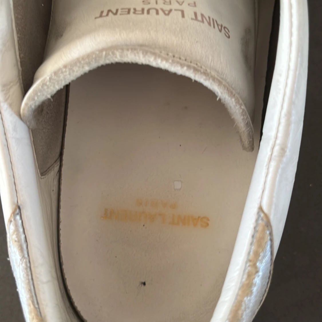 Vita sneakers från Saint Laurent - 2