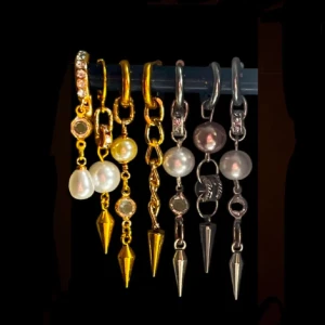 örhängen  - Säljer egengjorda örhängen 💓 bara att skriva hur man vill ha dem 💞 vissa saker är ibland slut men kan göra på massa sätt ❣️kan frakta genom kuvert för billigare frakt (15kr)