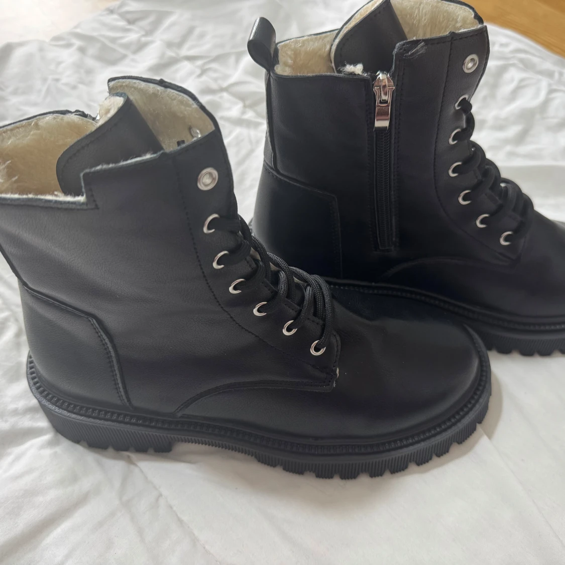 Svarta boots med foder - 2