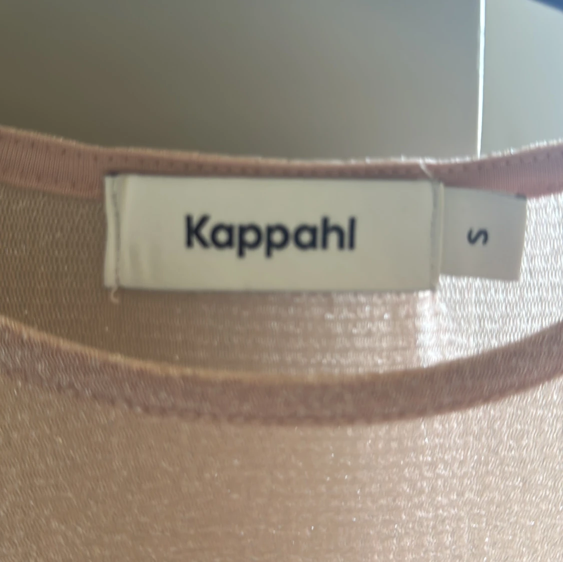 Rosa glittrig fest topp från Kappahl - 3