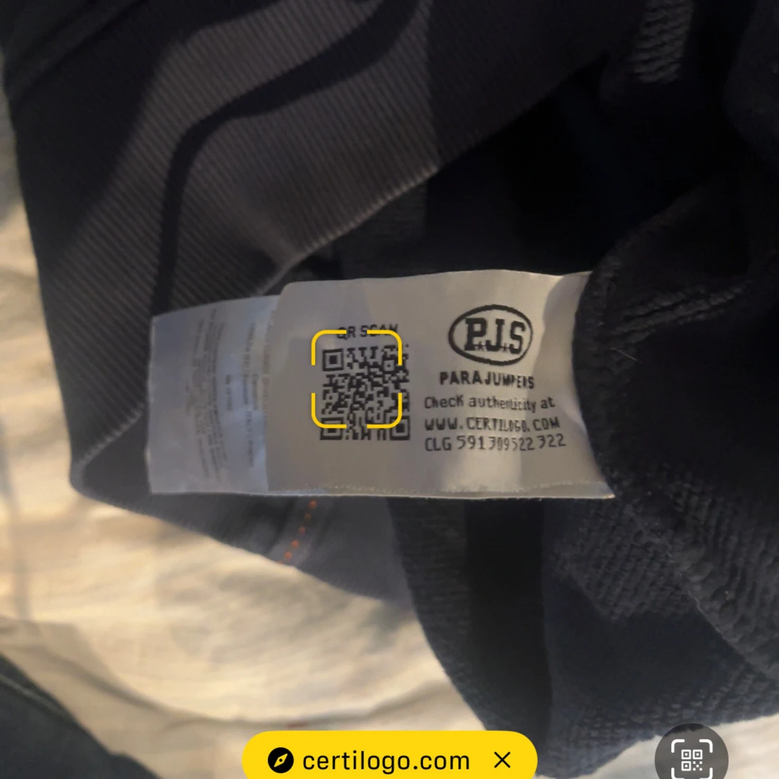 Svart sweatshirt från Parajumpers - 2