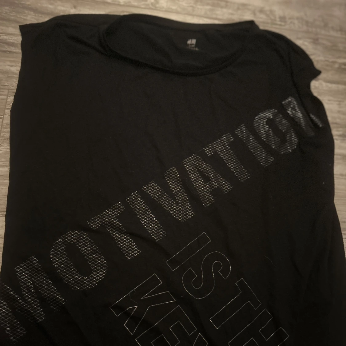 Svart sportig t-shirt från H&M - 1