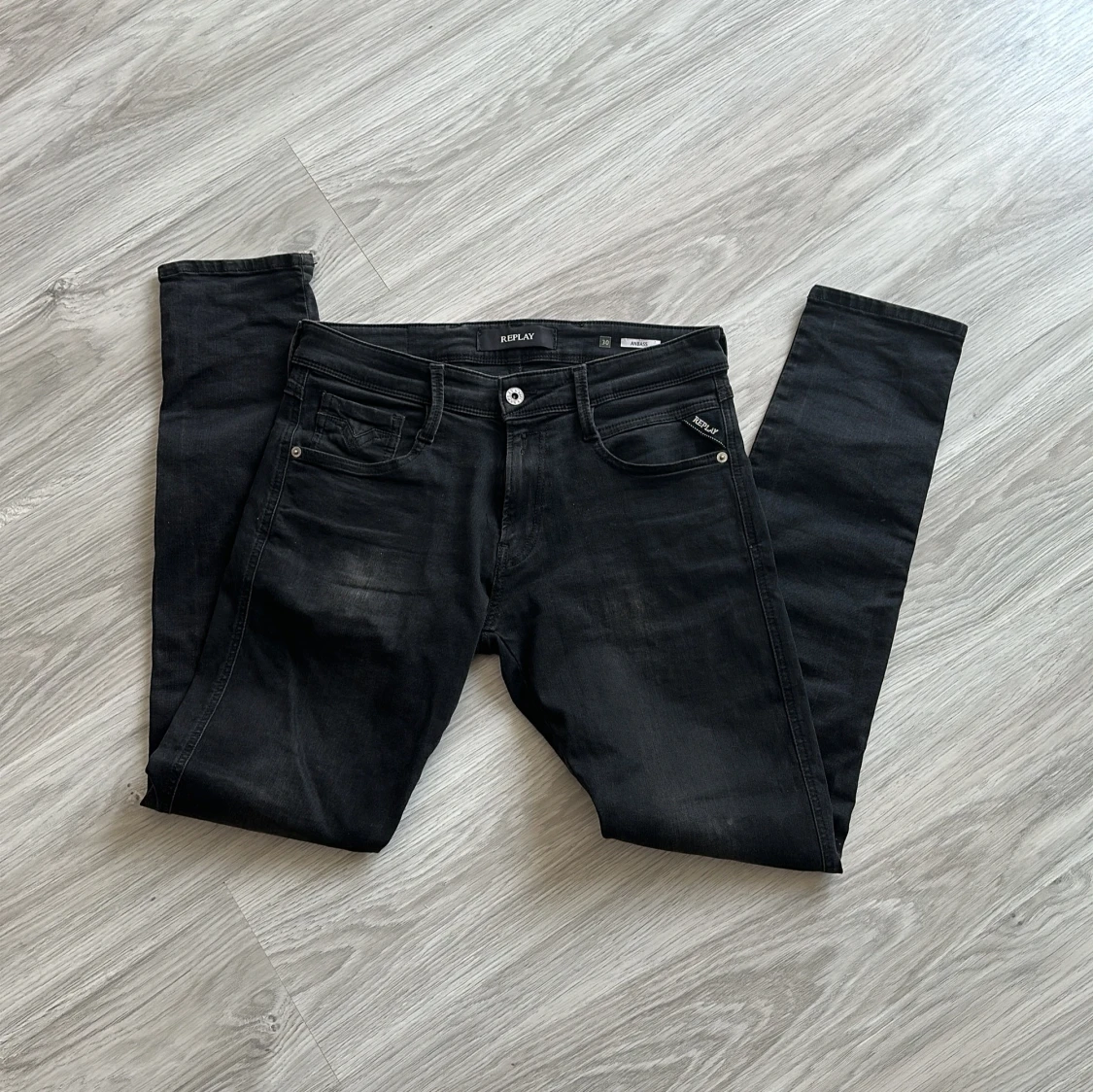 Svarta Replay Anbass jeans herr - 3