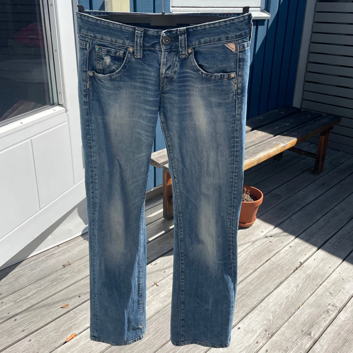 Blåa jeans från Replay - 1